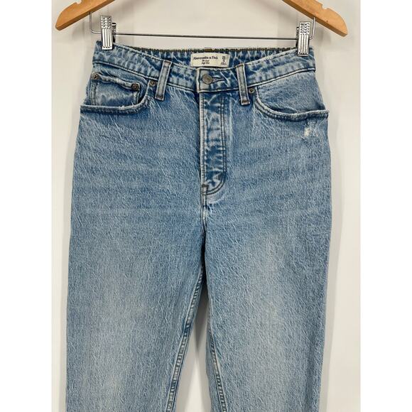 Abercrombie & Fitch The Dad High Rise Jeans Curve Love Light Wash Blue, 25 Long - Picture 3 of 9